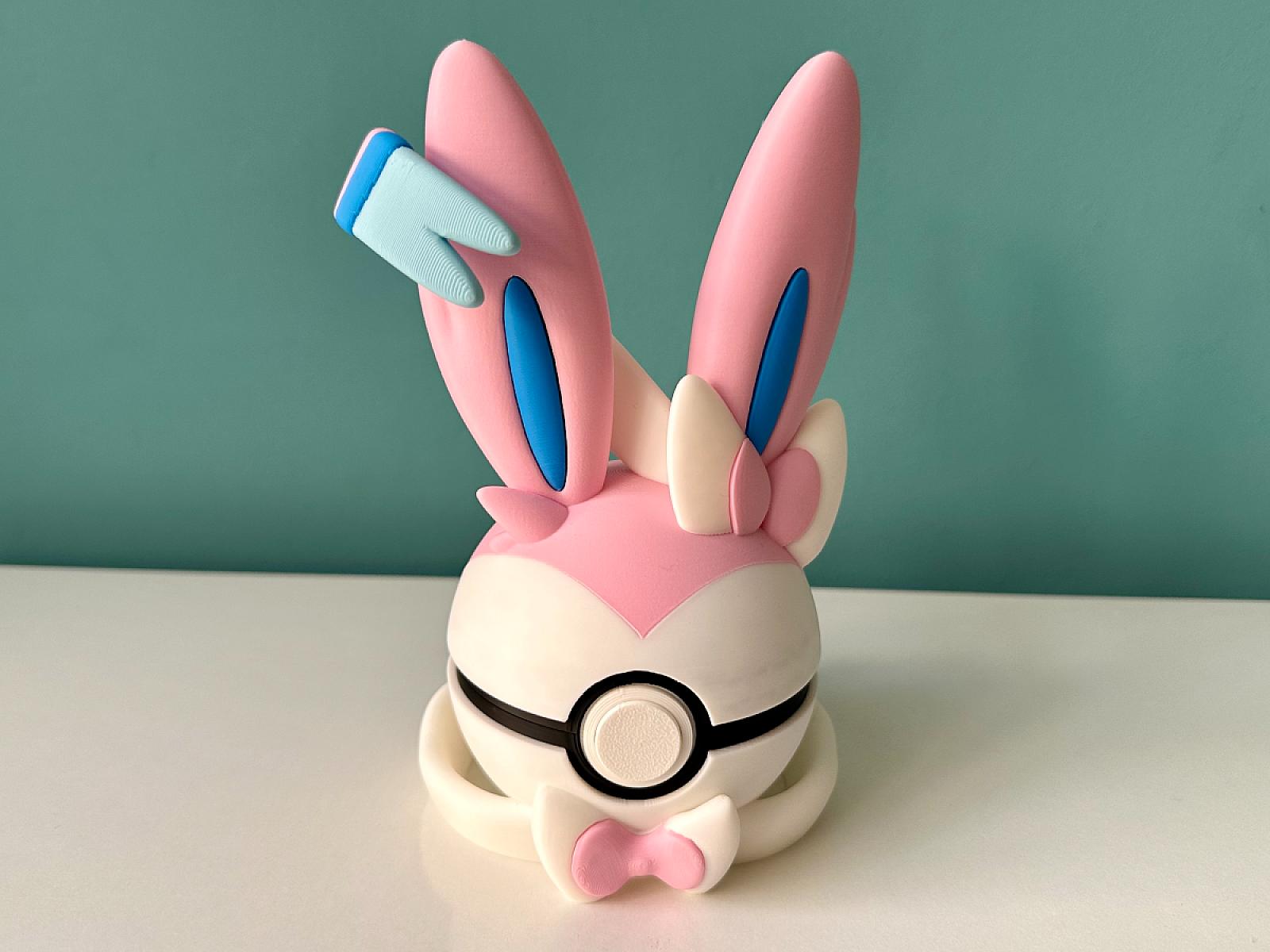Sylveon Ball - Pokemon - Pokeball Functional