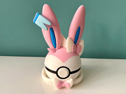 Sylveon Ball - Pokemon - Pokeball Functional