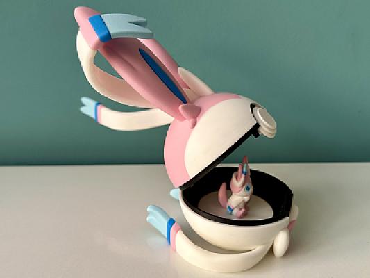 Sylveon Ball - Pokemon - Pokeball Functional