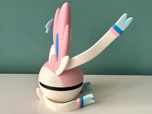 Sylveon Ball - Pokemon - Pokeball Functional