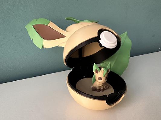 Leafeon Ball - Pokemon - Pokeball Functional