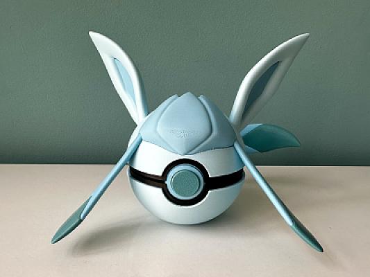 Glaceon Ball - Pokemon - Pokeball Functional