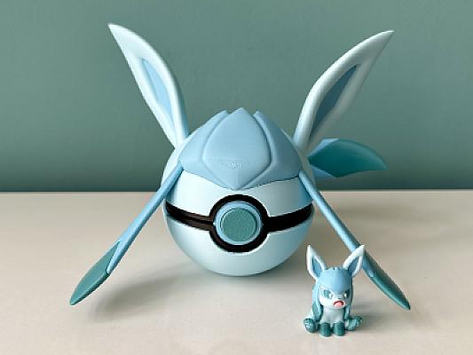 Glaceon Ball - Pokemon - Pokeball Functional