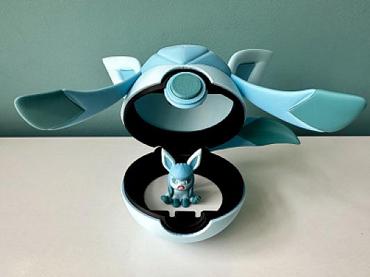 Glaceon Ball - Pokemon - Pokeball Functional