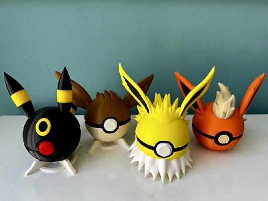 Jolteon Ball - Pokemon - Pokeball Functional