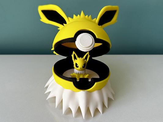 Jolteon Ball - Pokemon - Pokeball Functional