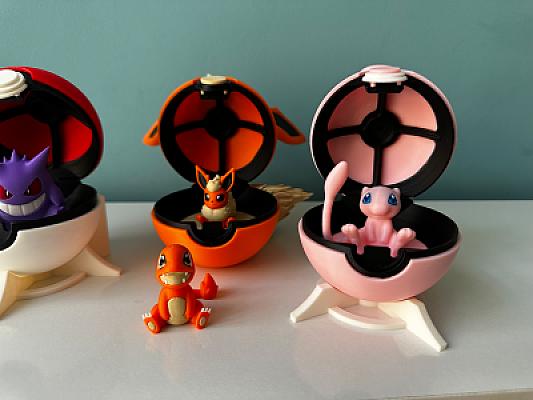 Detailed Display Pokeball Version