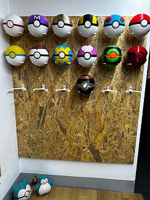 Pokeball Wall Mount