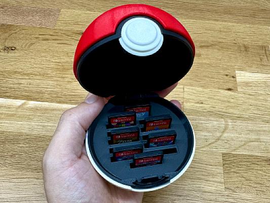 Pokeball Nintendo Switch Cartridge Holder