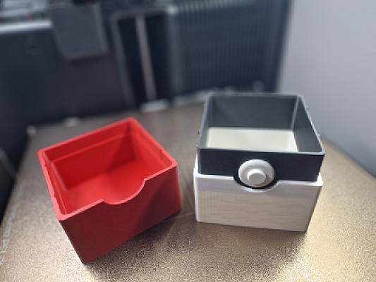 Pokemon Deck Box V2 Voltorb