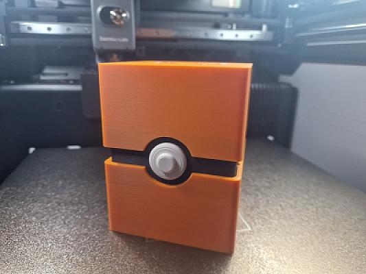 Pokemon Deck Box V2 Charizard