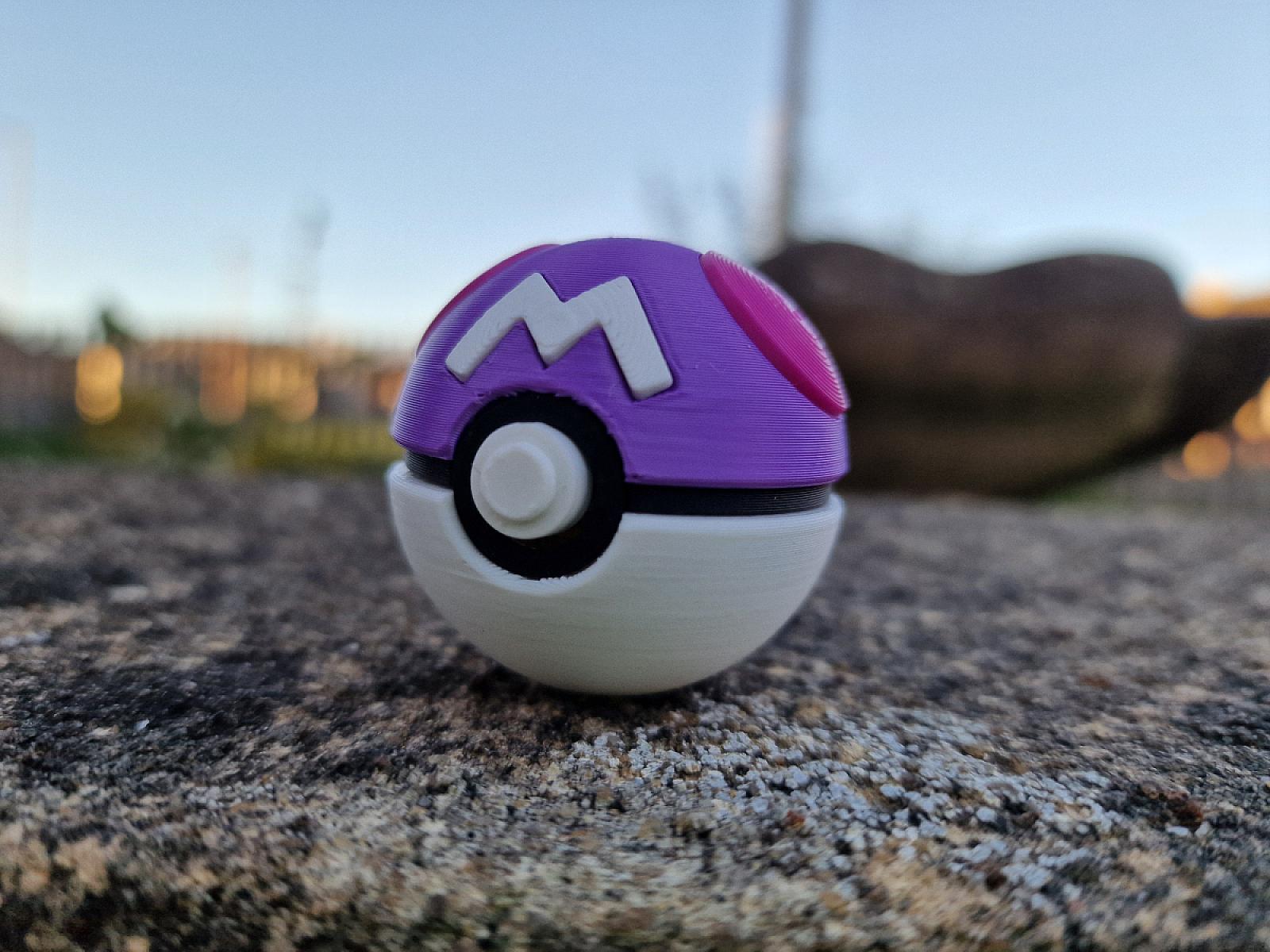 Pokeball Keychain Fidget - Master Ball