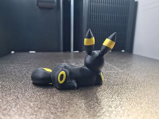 Sleeping Umbreon Figurine