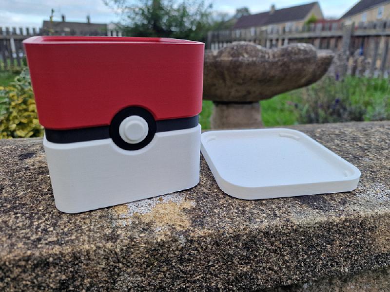 Pokeball Planter