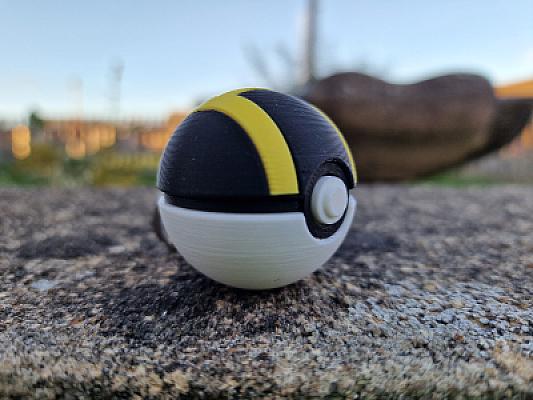 Pokeball Keychain Fidget - Ultra Ball