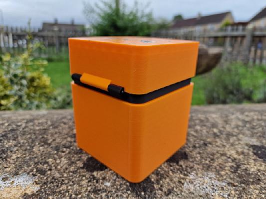 Pokemon Deck Box - Charizard