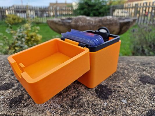 Pokemon Deck Box - Charizard