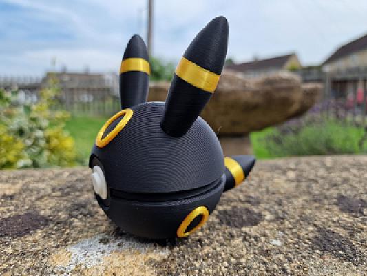 Umbreon Pokeball - V2