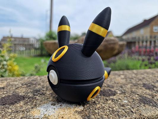 Umbreon Pokeball - V2