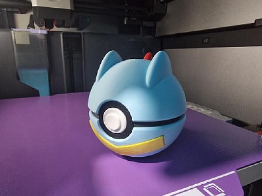 Totodile Pokeball