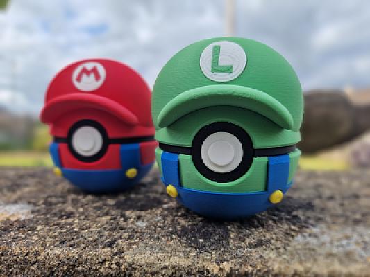 Luigi Pokeball