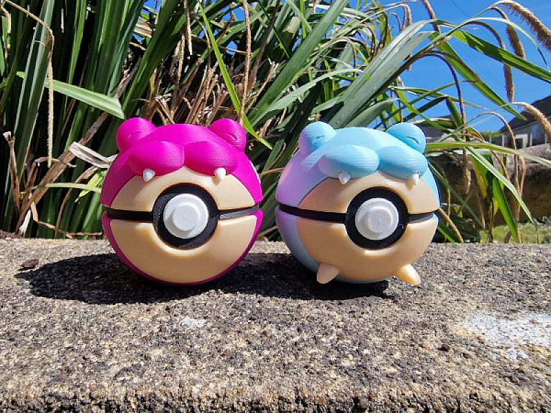 Shiny Spheal Pokeball