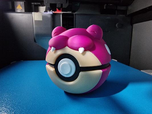 Shiny Spheal Pokeball