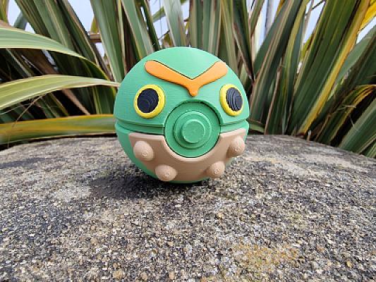 Caterpie Pokeball